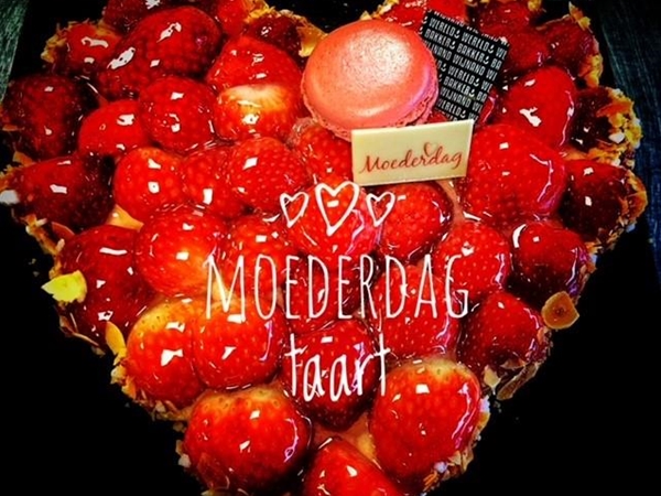 Moederdag hart taart